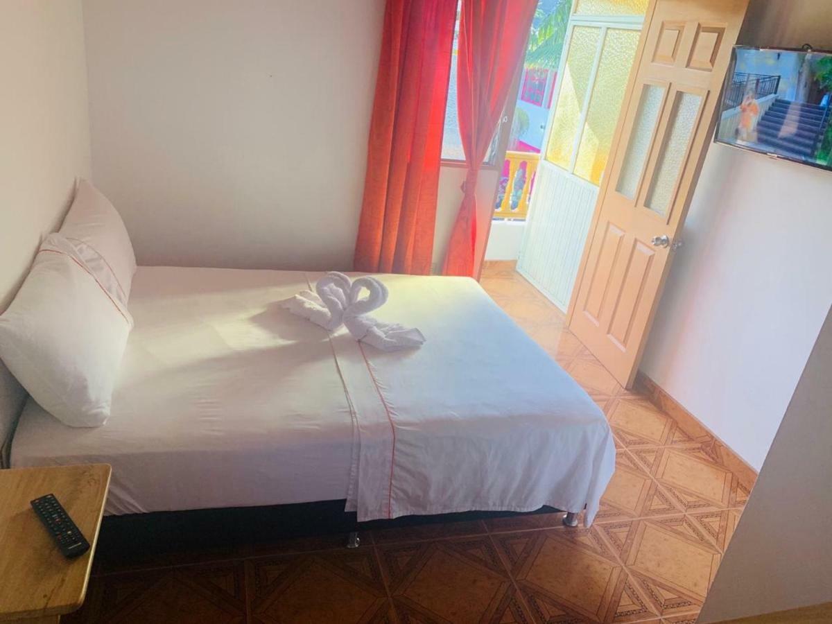 Hospedaje 3 Esquinas Guatapé Εξωτερικό φωτογραφία